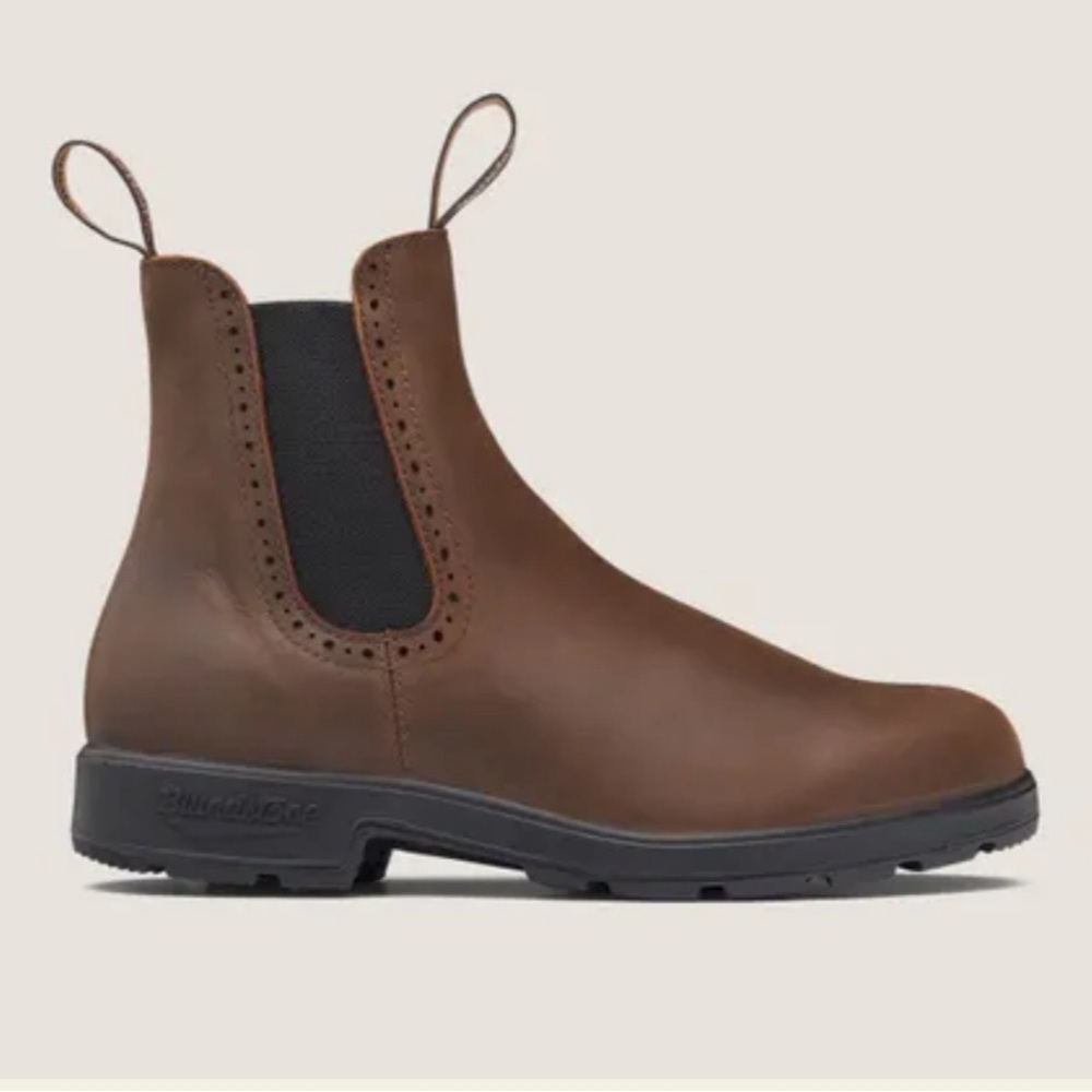 Blundstone women’s size 8